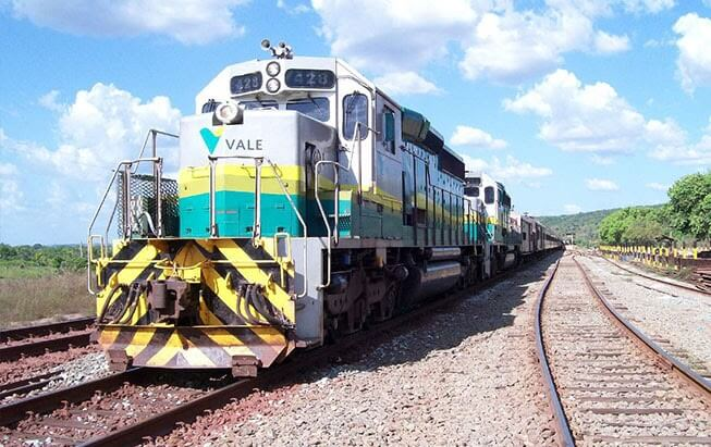 AnaliseGeopol's tweet photo. 🇧🇷 Governo federal pretende reduzir custo logístico do Brasil de 15% para 6% do PIB até 2050, apostando na expansão das ferrovias para que até 35% de toda a carga do país seja transportada por trens. O plano foi apresentado pelo ministro dos Transportes, George Santoro. https://t.co/jXp9gXFnnY
