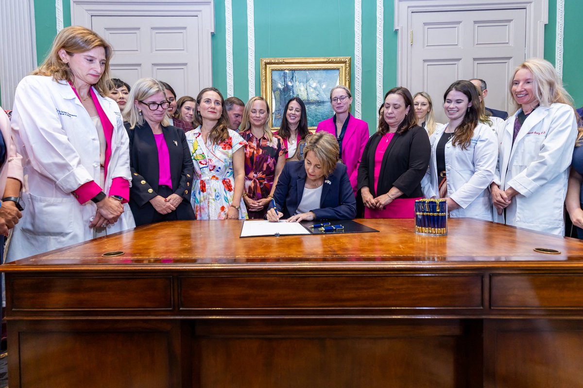 CatholicArena's tweet photo. USA 🇺🇸

Social media users are calling for Massachusetts Governor Maura Healey to be EXCOMMUNICATED following the signing of a late term abortion law that has caused DISGUST across the world https://t.co/f9MKMjljBb
