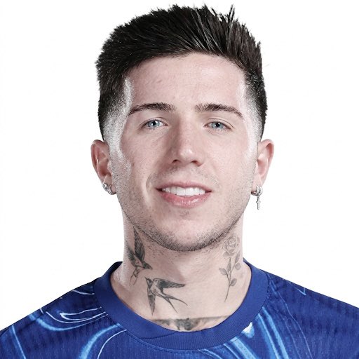 esckla's tweet photo. Enzo Fernández:

 En la selección Argentina // en el Chelsea https://t.co/7iPGvo99LA
