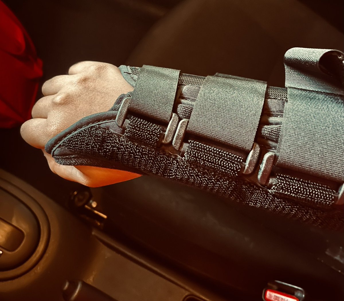 beachblu3s's tweet photo. Well, it’s confirmed by the doc �� your girl got a wrist injury. It’s not carpal tunnel though!!! I’m gonna be out of commission for a couple weeks art wise, best to be safe for now 💖 https://t.co/7eQ2bYSwh6