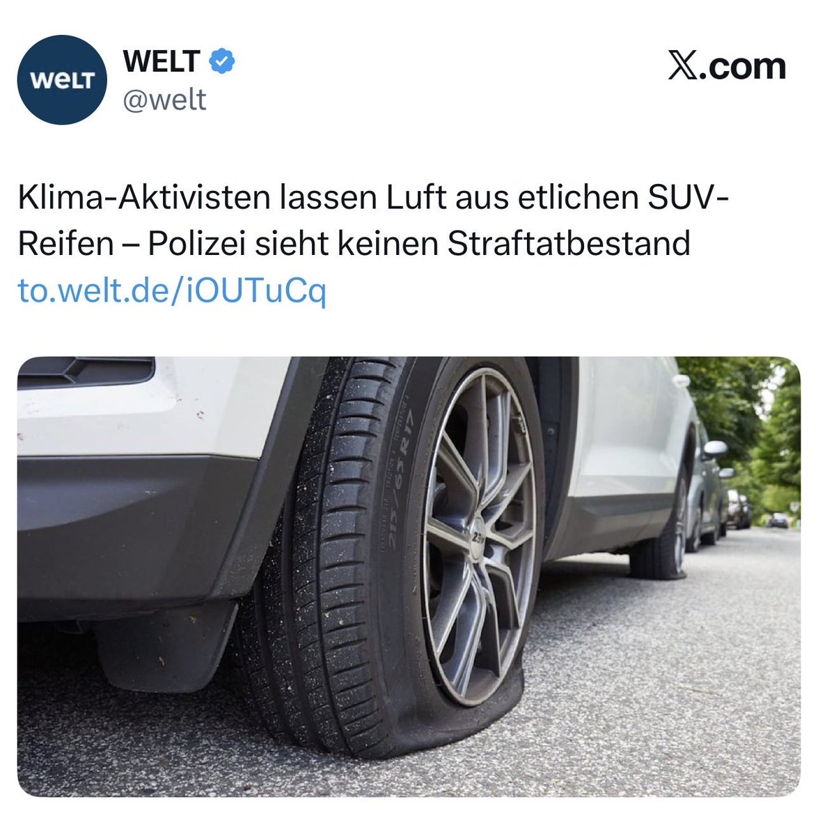 RAin_Meusel's tweet photo. Einfach mal bei den Polizeiautos die Luft rauslassen und dann gucken, ob es jetzt strafbar ist 🤡 https://t.co/3T2ZIJw5aM