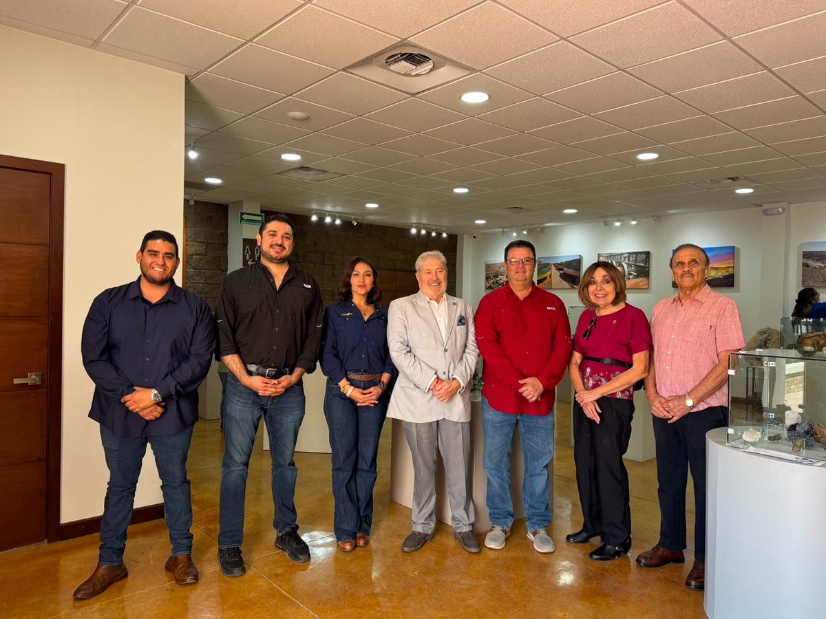 AIMMGMSonora's tweet photo. El compromiso del sector minero es continuar impulsando proyectos educativos para acercar la ciencia a la comunidad y mostrar la presencia de los minerales en la vida diaria. https://t.co/LHJeUAs0Fh