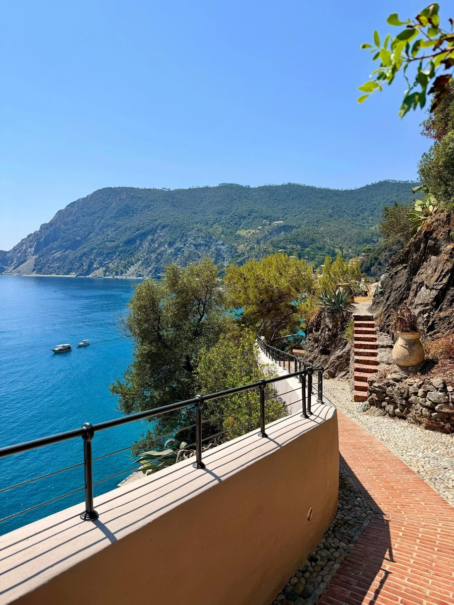 echoesofworld's tweet photo. Portofino, Italy https://t.co/OdHUchvbbr