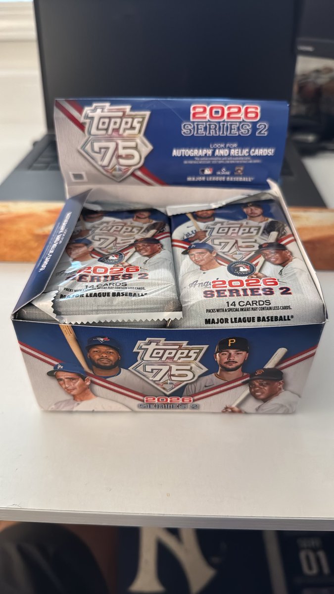 playbngonline's tweet photo. Tuesday Night Rip @CardPurchaser Hoping @gamestop has the hits! #thelastbox #thehobby https://t.co/rmnbLvzqF0