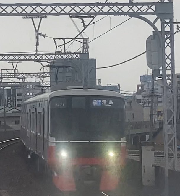 kaluxel's tweet photo. 急行津島743レ(神宮前から普通)　
3301F劇団四季ラッピング+3171F
#meiun 
#名古屋本線 
#名鉄
#3300セミクロ https://t.co/RiLgUxj2J9