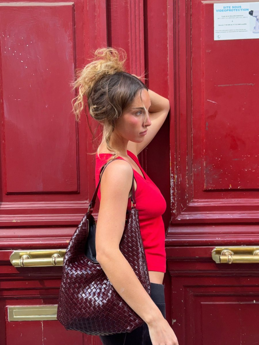 viscium's tweet photo. Écoute chérie. A day with me. https://t.co/l12OEjkgaR