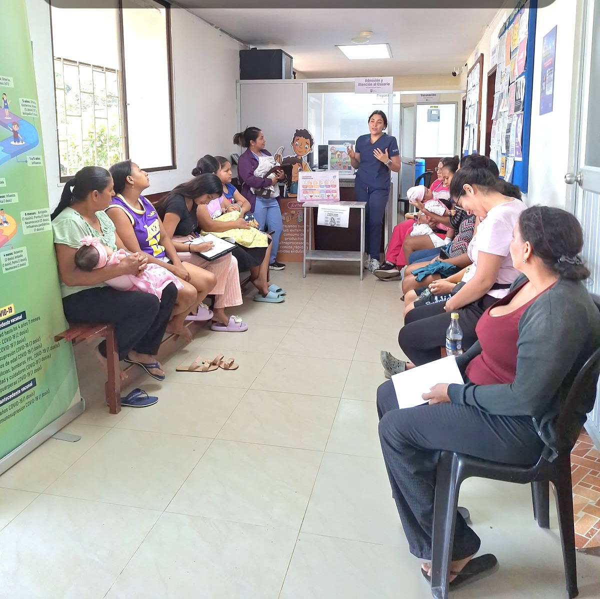DPS_LosRios's tweet photo. #NoticiasMSP | Como parte de la estrategia Ecuador Crece sin Desnutrición Crónica Infantil, realizamos acompañamiento a grupos de apoyo a la #LactanciaMaterna. Así, @Salud_Ec promueve aprendizajes durante una etapa clave para la salud de la mamá y su bebé, en #Montalvo. https://t.co/586j5W5BRE