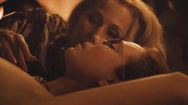 gestureland's tweet photo. i’m glad i’m watching at least one movie this weekend that’s not afraid to have sex. 🫶🏻 https://t.co/rLNYSTy4tI