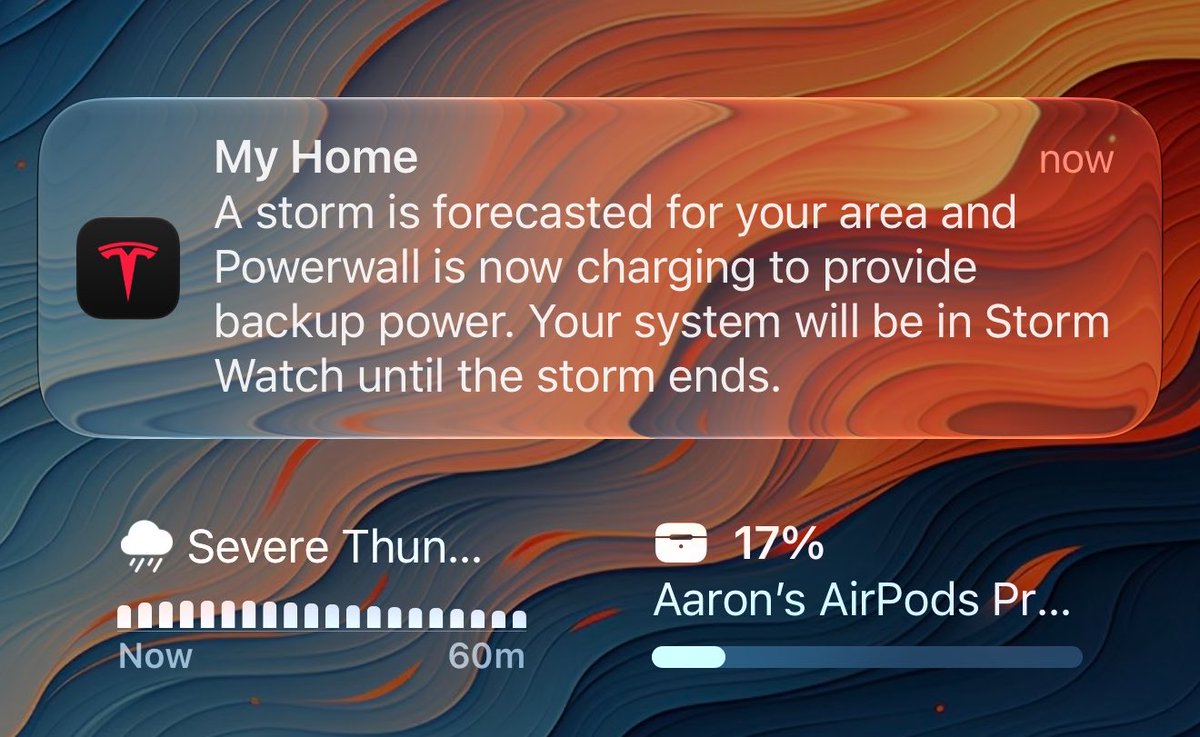 zollotech's tweet photo. Love my Tesla Powerwall https://t.co/QhFRNpzb49