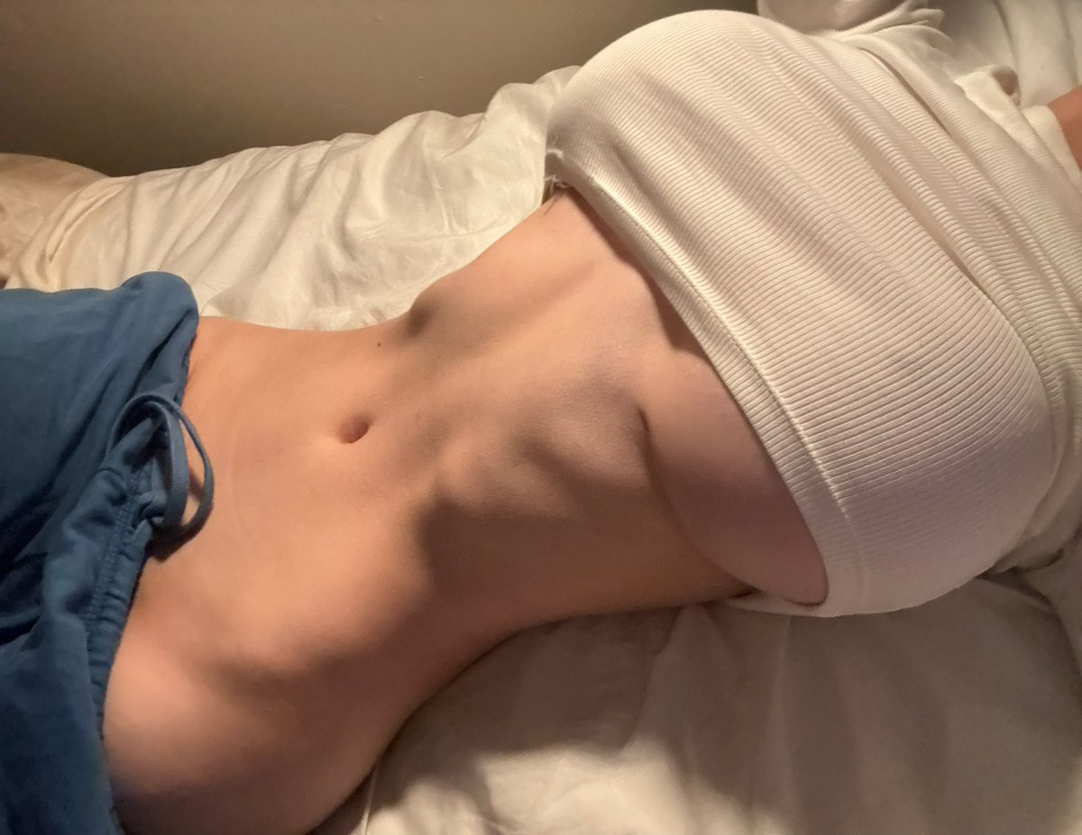 nevebellamy's tweet photo. tummy https://t.co/G1eeixVS6r