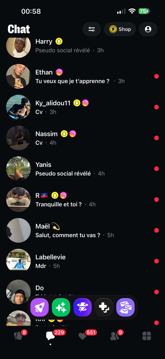 BIGA9w's tweet photo. pas tous en même temps les garçons 🥰🥰🥰🥰 https://t.co/3v71uOtuzK