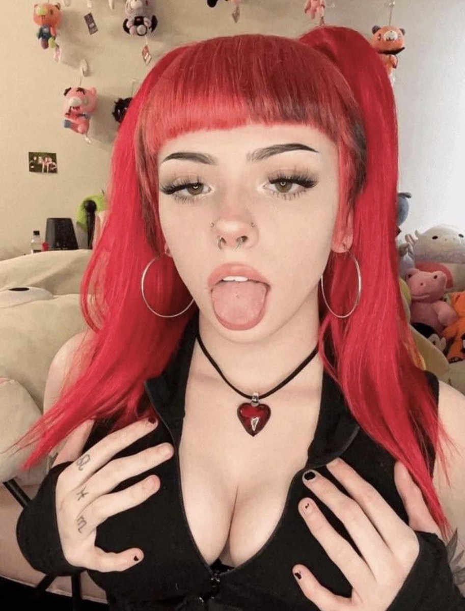Pokishredd's tweet photo. Don’t even think, just goon and send to pretty brats 😵‍💫💰
#findom #faceporn https://t.co/aP1y2k7Yxy