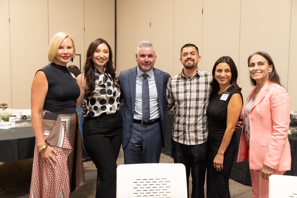 YsletaISD's tweet photo. #THEDISTRICT was proud to celebrate Teachers of the Year Angelica Castaneda and Jacob Pineda at this morning’s Region 19 Meet &amp; Greet Reception! 👏 We are so proud to have them represent YISD and wish them the best of luck at Friday’s Region 19 Teacher of the Year announcement. https://t.co/WesuZqWKun