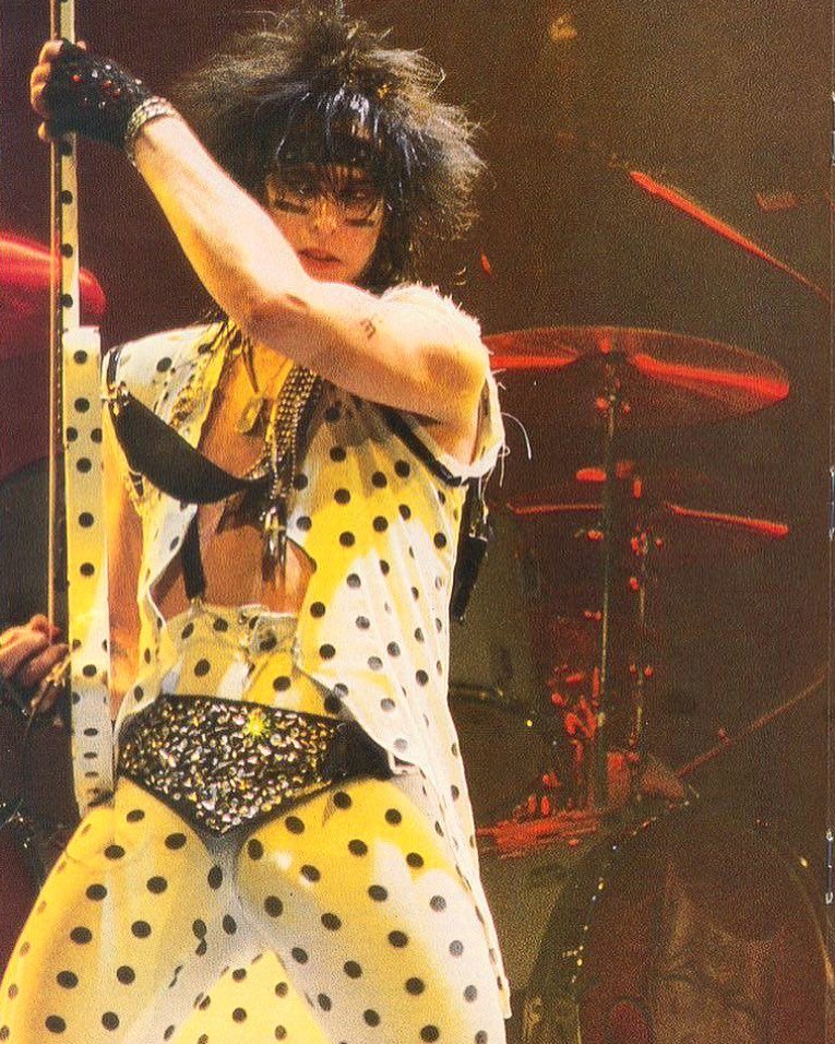 wiresixx's tweet photo. more of my favorite pics of Nikki. @NikkiSixx https://t.co/RKC9IQBV1A