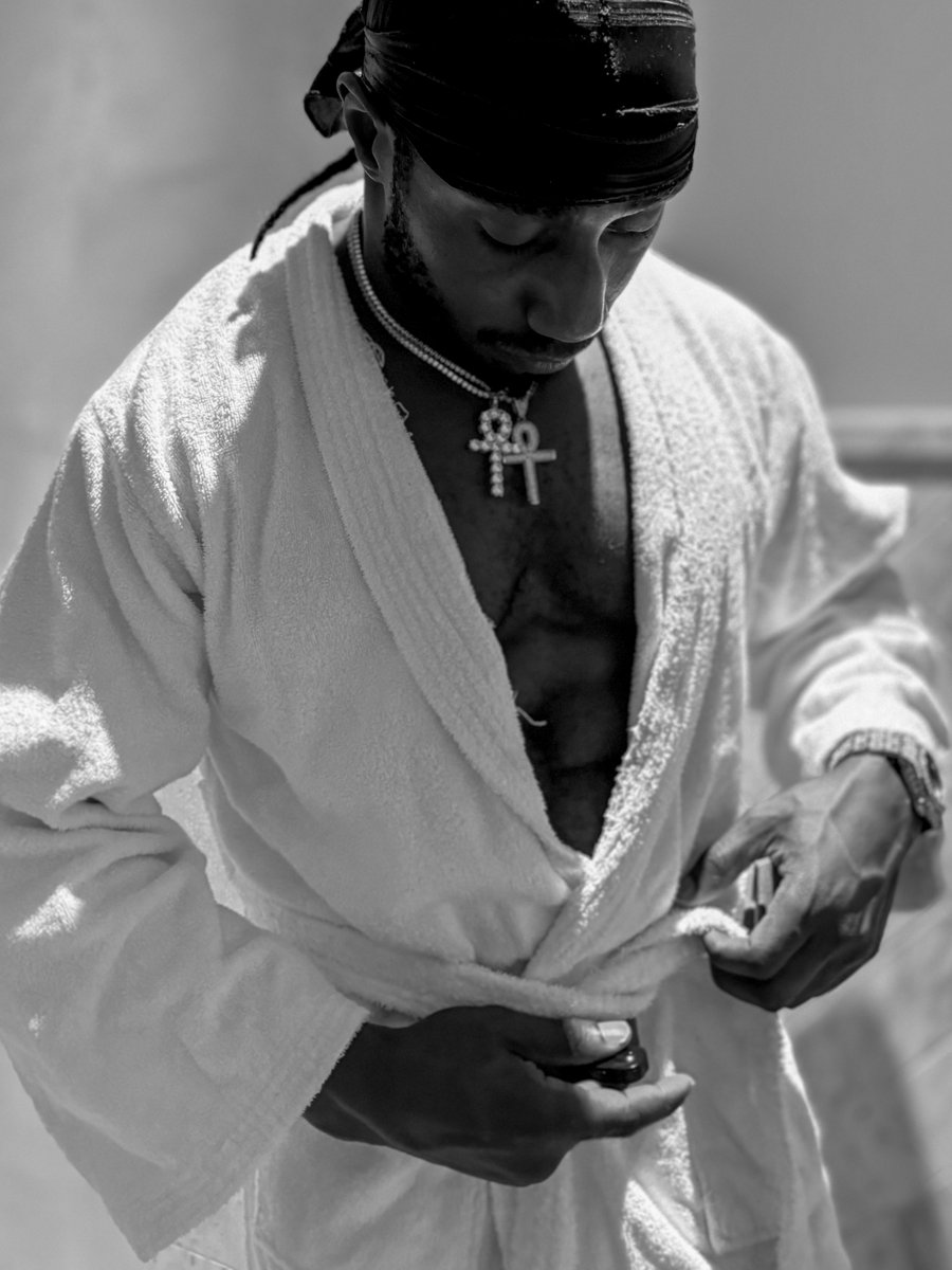 LongLiveVirgo's tweet photo. ⚫️⚪️ https://t.co/gySgFkas5C