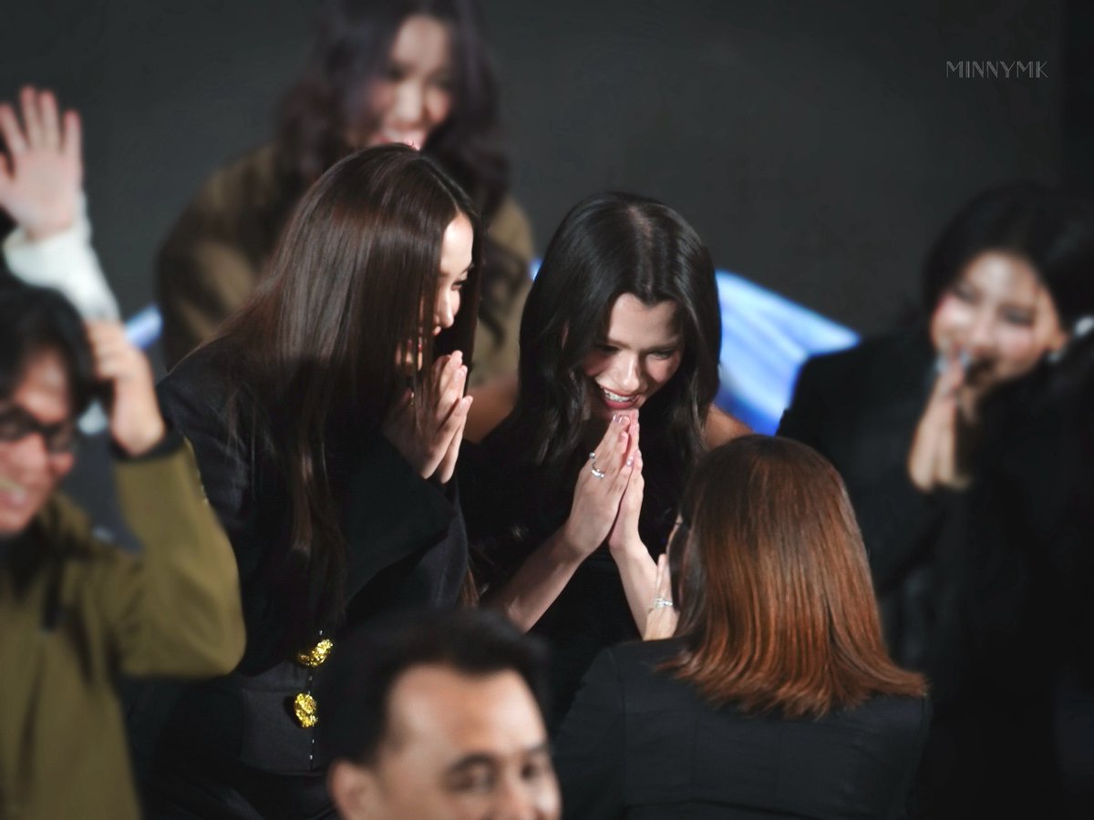 minnymk's tweet photo. เหมือนสิ่งนั้นมาก👀👀

#PROJECTDUOONEPresscon
#แถลงข่าวเปิดตัวPROJECTDUOONE
#PROJECTDUOONExFreenBecky
#ฟรีนเบค #FreenBecky https://t.co/d8SjhCry3A