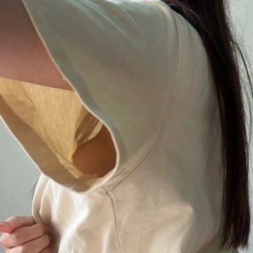 charlii1995's tweet photo. 我下午上课就这样不穿内衣勾引同学 #女高 #御姐 #反差 #巨乳 #肉便器 #母狗 https://t.co/DY8Xapau8g