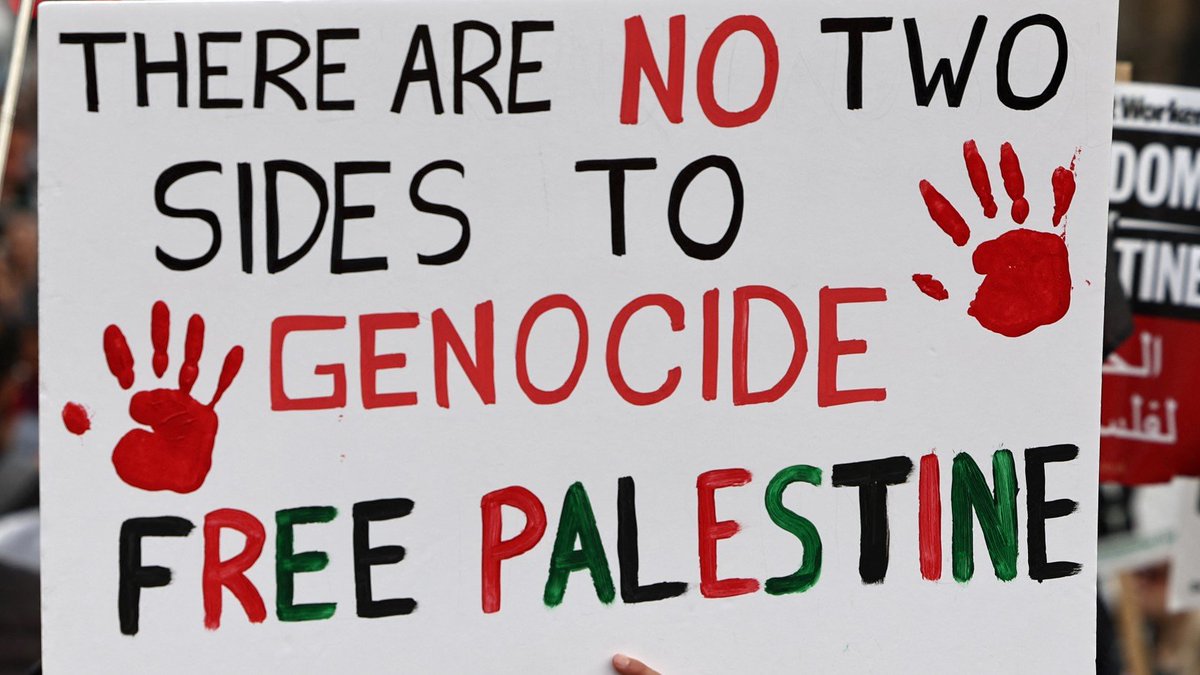 pipp100's tweet photo. @KerryBurgess If I lived to the end of time I would still never forget or forgive what Israel and the US with help from its allies like the two Governments since 7/10 in UK beyond my comprehension and totally unforgivable. https://t.co/EnOpuTc9WH