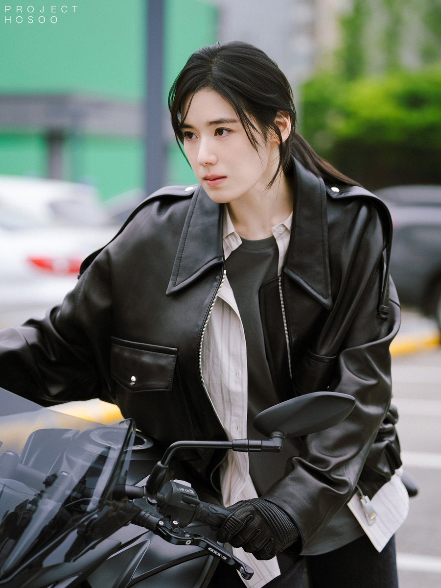 JECDaily24's tweet photo. Goodbye SWAT team-jang-Joo and welcome VC Unit Team 1 team-jang-Joo ✨🫡🖤 

Looking forward to Joo Hye Ra again this Friday. Another two days ✨🫡🤞🏽 #정은채 ✨ https://t.co/VTL1NXbQoo
