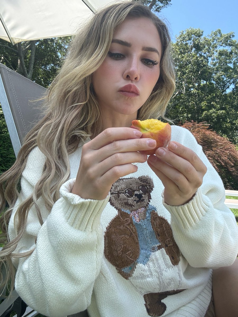 thealixlynx tweet picture