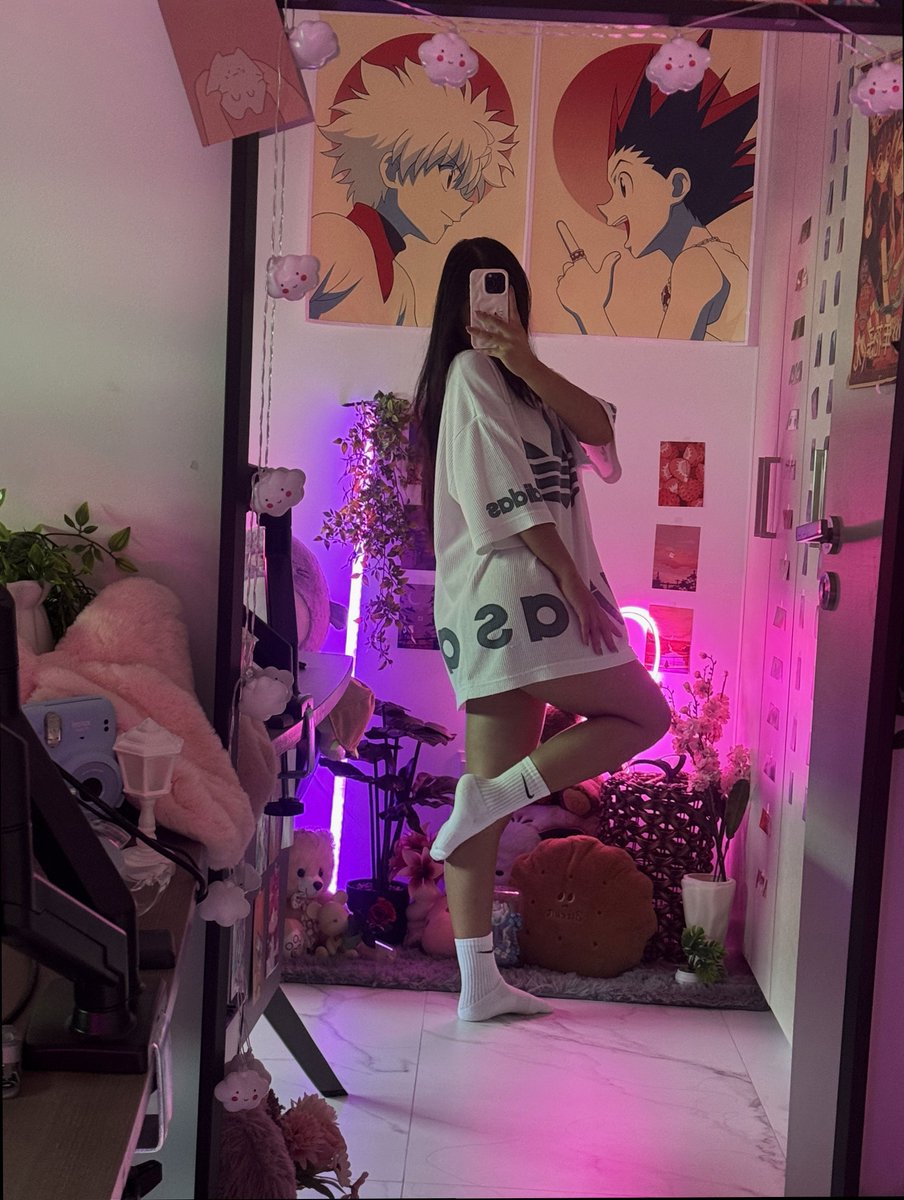 Lindsey_mae6's tweet photo. kinda craving some attention come keep me company find me on tg kikicuti <3 https://t.co/kHPDqNh9tq