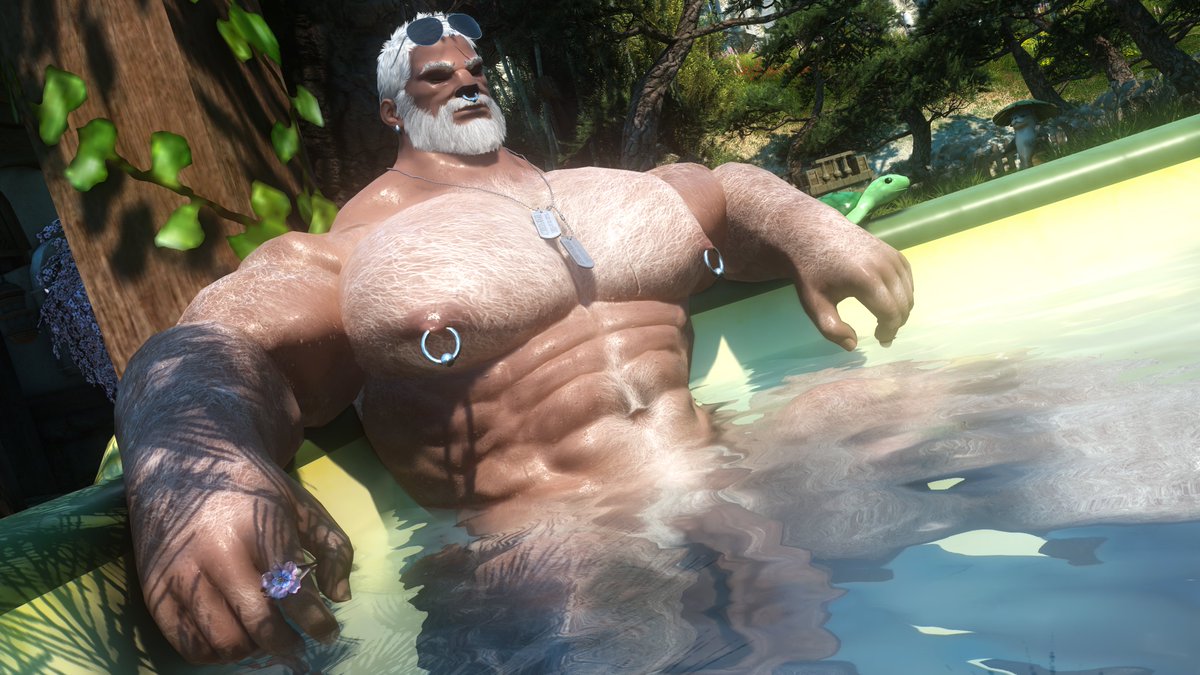 RoebustRox's tweet photo. DILF version of my roe☺️
Cooling down and relaxing in his pool! https://t.co/JGfQaW8rIX