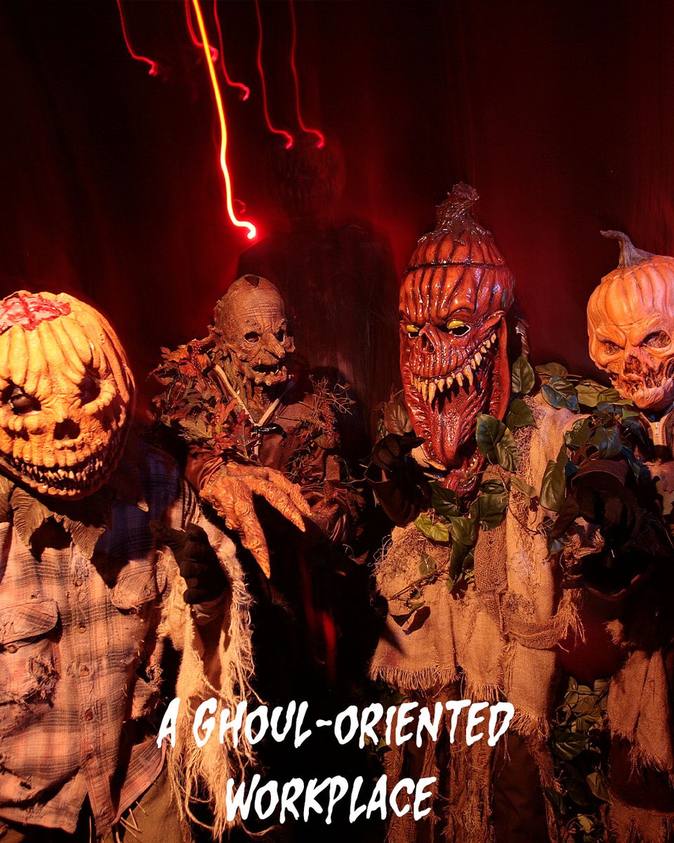Carowinds's tweet photo. Not everyone belongs behind a desk. Some belong behind a scream. 👻

Join our dream scream team at SCarowinds! Now hiring for performers, make-up artists &amp; more: https://t.co/SeJZ7j1OYw https://t.co/x1DqeOC4S8