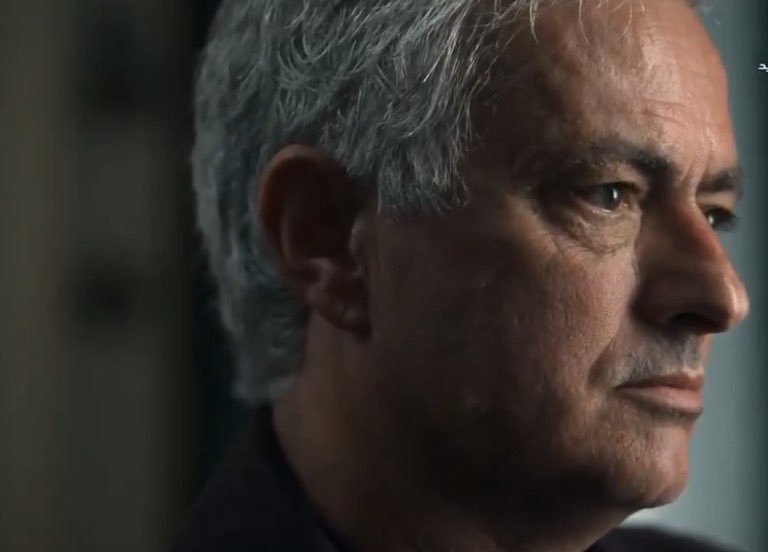 MadridXtra's tweet photo. 🗣️ Jose Mourinho: “Strong guys, I make them stronger. Sh*t people, they are in trouble.” @netflix https://t.co/UpVdY3eDxe