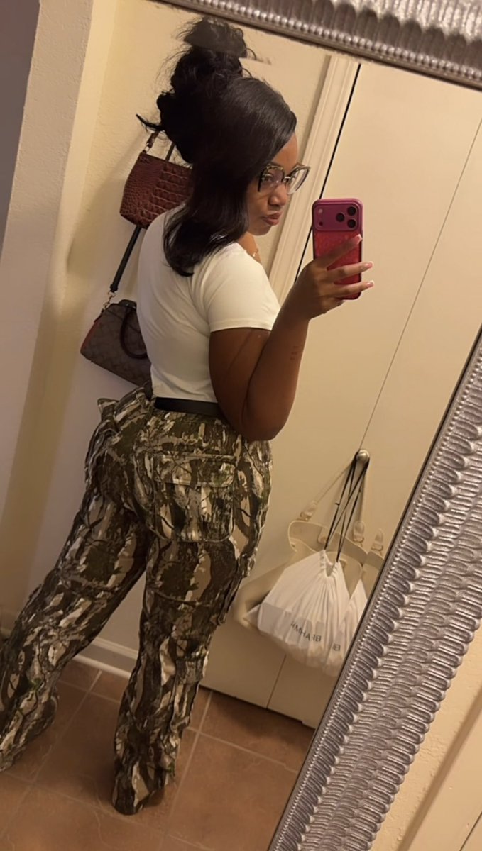 theerealnesha's tweet photo. 🤑 https://t.co/65UISfy0Ay