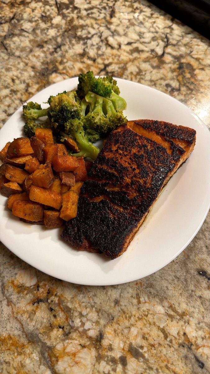 donquillion's tweet photo. Clean Eats ✅ https://t.co/pIpXI2Zp78