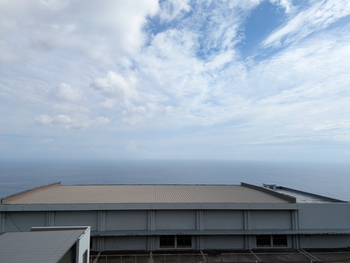 noritaka_okabe's tweet photo. 良い天気！
東京は涼しいらしいので今日は島のほうが珍しく暑いかも？ https://t.co/KUUesAZEy2