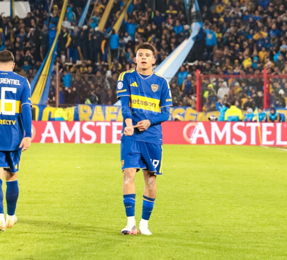 primera1905's tweet photo. Gracias por aparecer en nuestras vidas, Leonel. https://t.co/a8DBQUNyrv