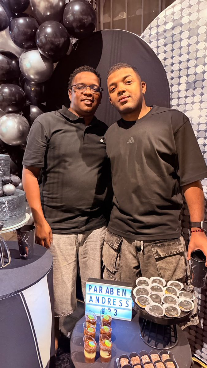 Andress_M021's tweet photo. Vida, obrigado por fazer todas as minhas vontades…saiu tudo do jeito q eu quis, eu amo você tá 🖤
@Silva7074M https://t.co/aRcDQ1lAcE