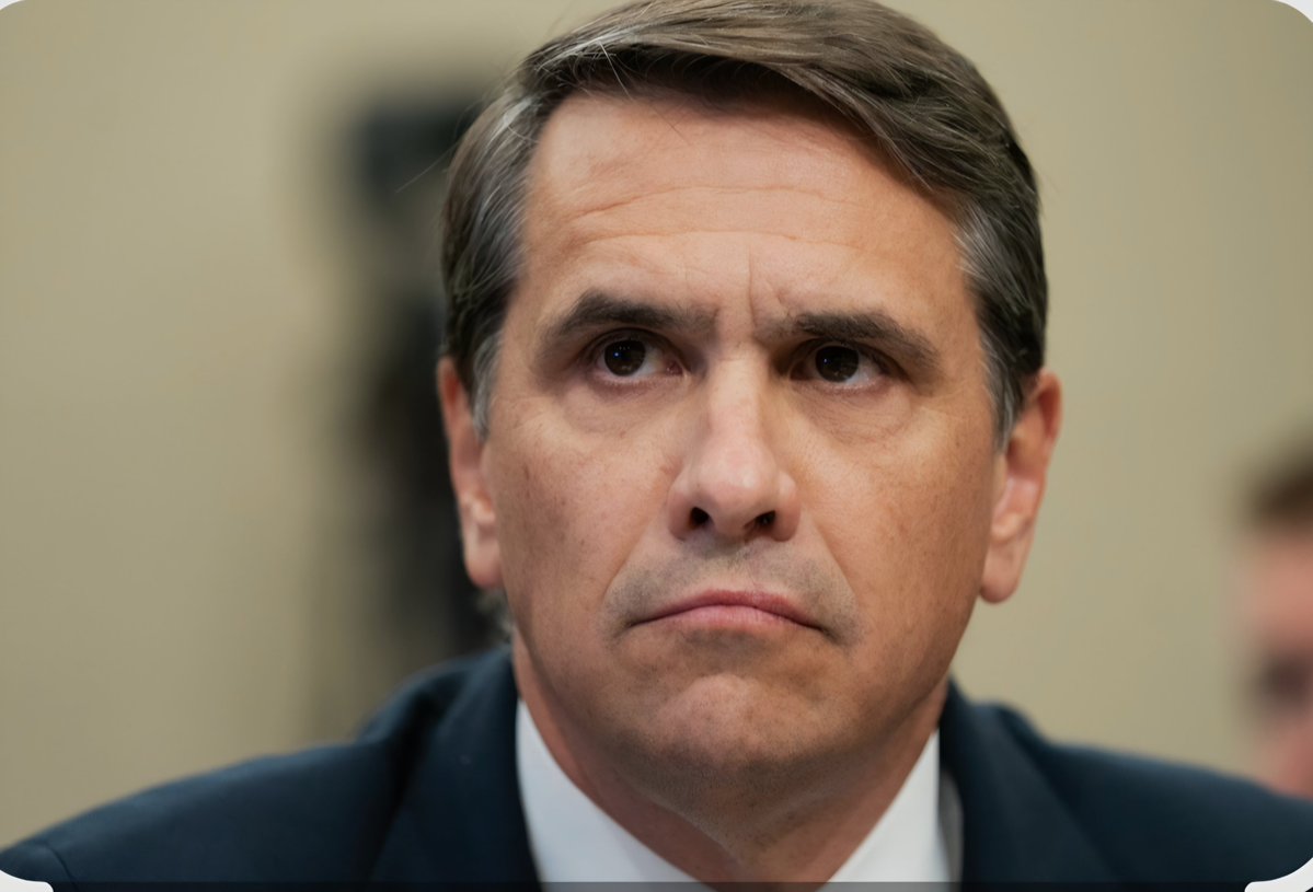 Chicago1Ray's tweet photo. YES 🚨 

Trump said in an interview today that the (DOJ) is going to challenge the Autopen pardon of Fauci in court

Trump said that in order for the Autopen pardons to be valid they had to be authorized with Biden's signature.. Trump also said Fauci isn't the only pardon being challenged

Video attached