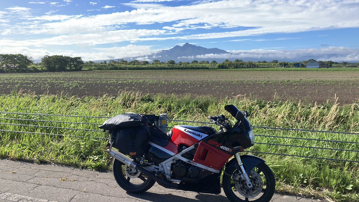 GPZ400R85D1's tweet photo. 斜里は晴れ https://t.co/o22DK9AyEU