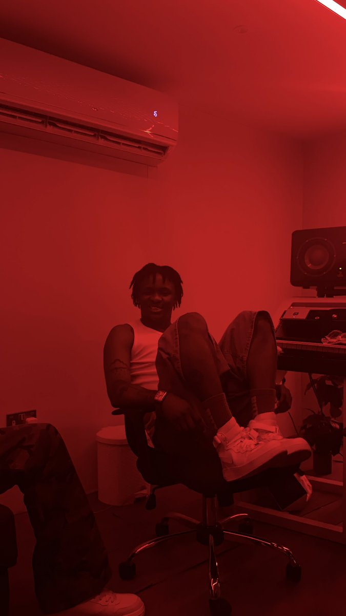kul_drizzy's tweet photo. 🥺❤️🫶🏿 @audiomackafrica @twitch4eva @jderobie https://t.co/J2kvkarQS7