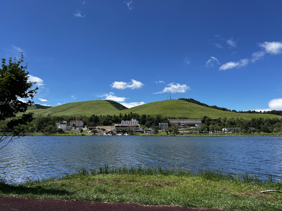 aib0Skye's tweet photo. （BGMは菊次郎の夏🌻）
岐阜の川で鮎釣りと、信州で山頂10℃の山登り✨ここからまだ旅は続くの…🗼
悩みごとも多くて頭の中はうるさいけど、身体だけでも癒されたよ〜🥹 https://t.co/m9CtWeMI84