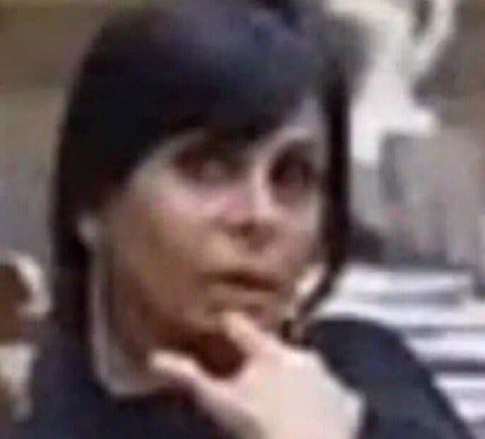 barbsrebell's tweet photo. @tvglobo Cavalo mordeu tua cabeça, Globo? 
Trench nunca foi flop, este é o álbum do século https://t.co/9bTyqLfwOf