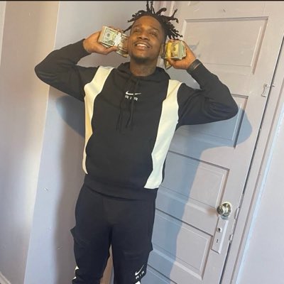 EazyQueezy215's tweet photo. #NewProfilePic https://t.co/31u2Tcu0MO