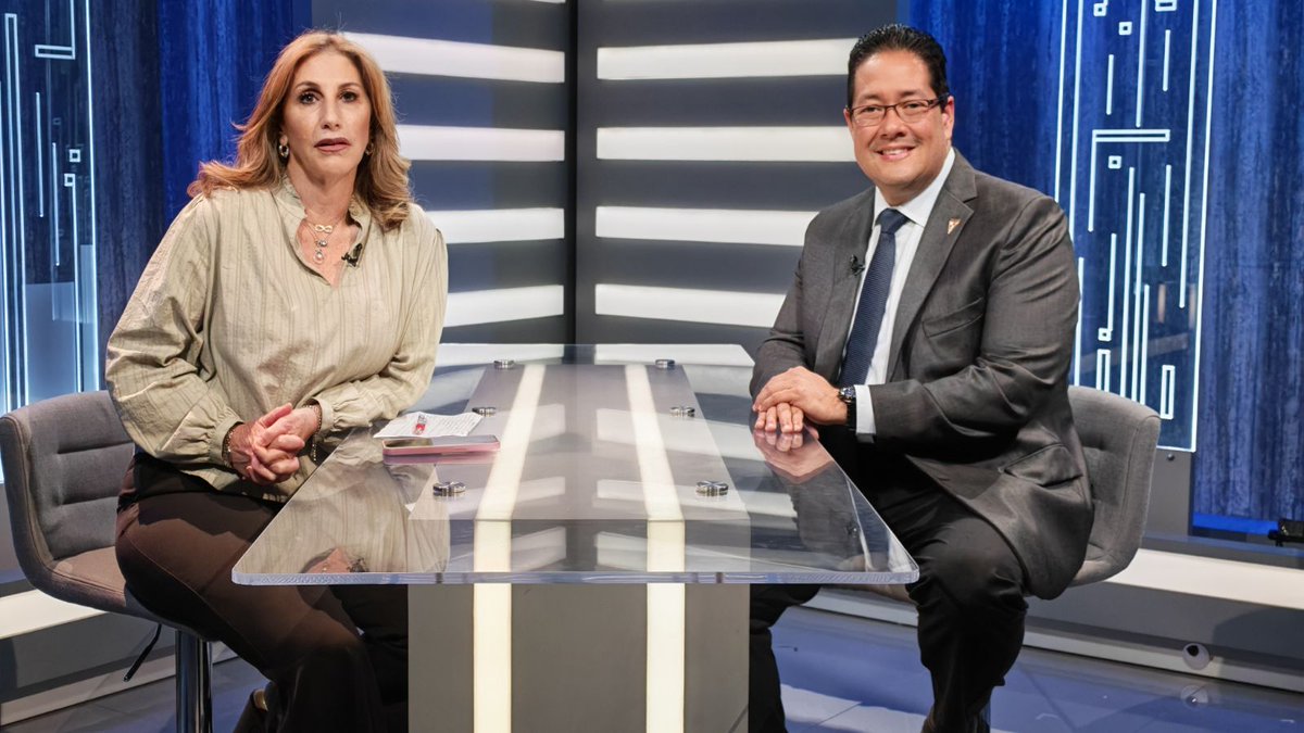 EcoPanamaTV's tweet photo. Ya inicia #EnContexto con @adelasaltiel
▶️ Tema: Panamá ante sus grandes desafíos.
▶️ Invitado: Alberto López Tom, presidente de la @Apedeorg.
ECO Canal 28/1028 de Tigo. 📺 https://t.co/U8HtemUlj8