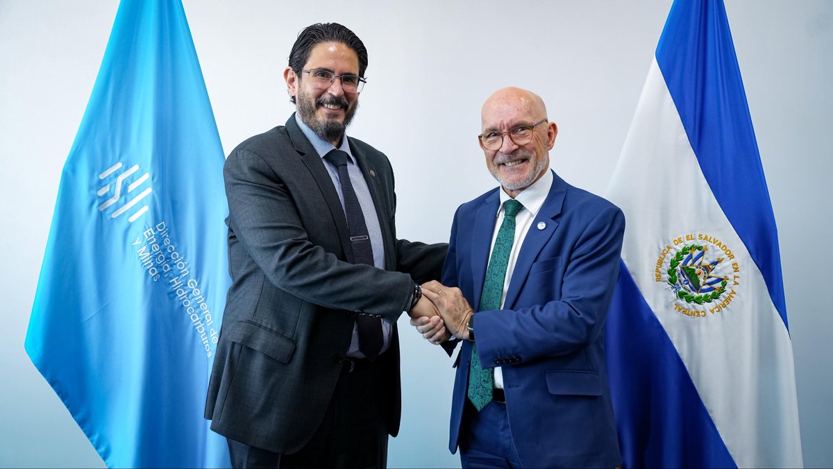 DrRobFloyd's tweet photo. A pleasure to meet with Daniel Álvarez, Director General of Energy, Hydrocarbons and Mines of 🇸🇻, and Julián Gadano, Director of the Nuclear Regulatory Authority, to discuss #CTBTO data uses and how to further strengthen our partnership with El Salvador. https://t.co/1x73g5psSC