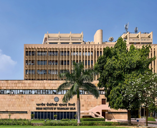 india_plus_'s tweet photo. 🚨 Big : India’s universities are going global 🇮🇳

In 2015, only 11 Indian universities made it to the QS World University Rankings.

In 2026, that number has jumped to 52. 

That means more Indian universities are now getting global recognition.🎓 https://t.co/YKo71ShVLn