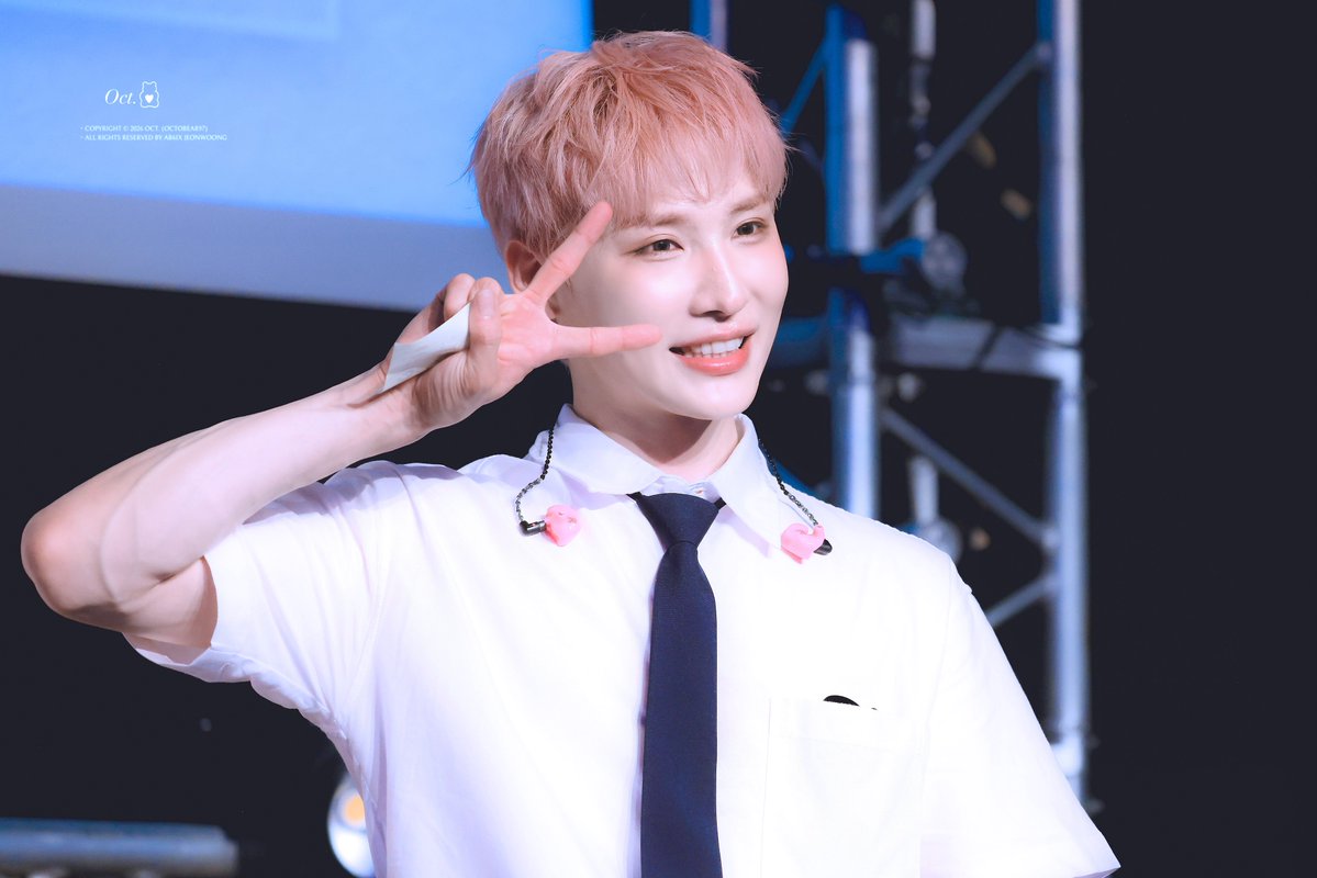 octobear97's tweet photo. ｜260801［🥤］WOONG SUMMER NIGHT

#AB6IX #에이비식스
#JEONWOONG #전웅 #ウンくん https://t.co/CAnBS5GNPD