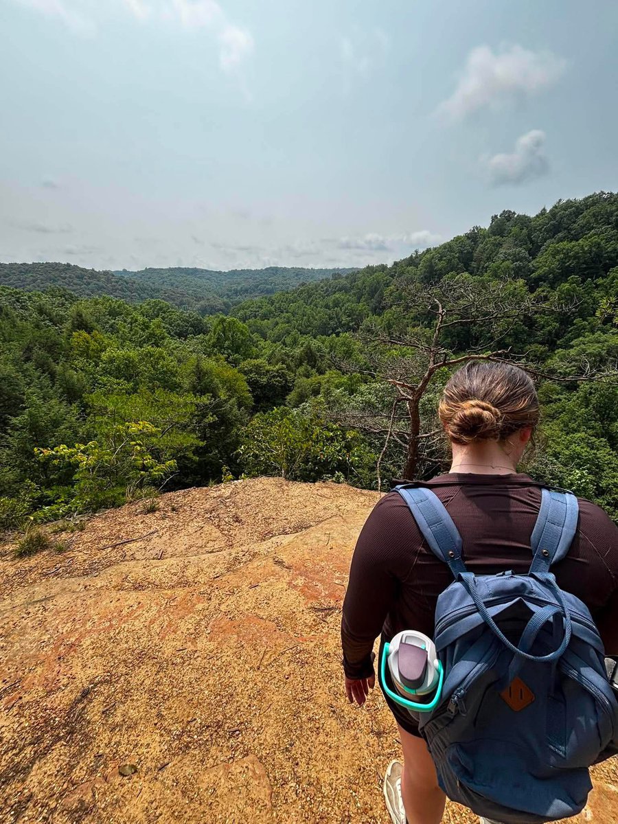 sgerin2001's tweet photo. A Glimpse of Hocking Hills 🪨🌲 https://t.co/xHbDYMxkqf