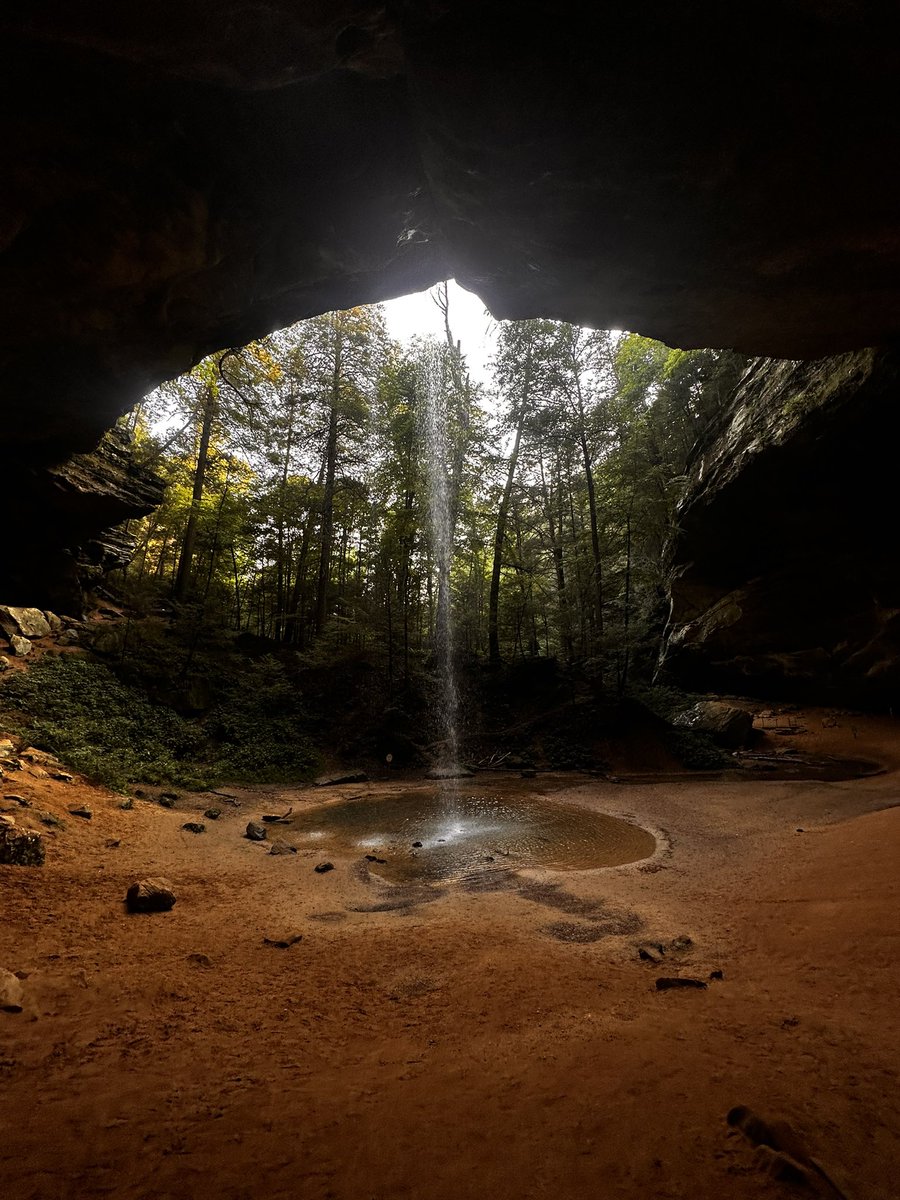 sgerin2001's tweet photo. A Glimpse of Hocking Hills 🪨🌲 https://t.co/xHbDYMxkqf
