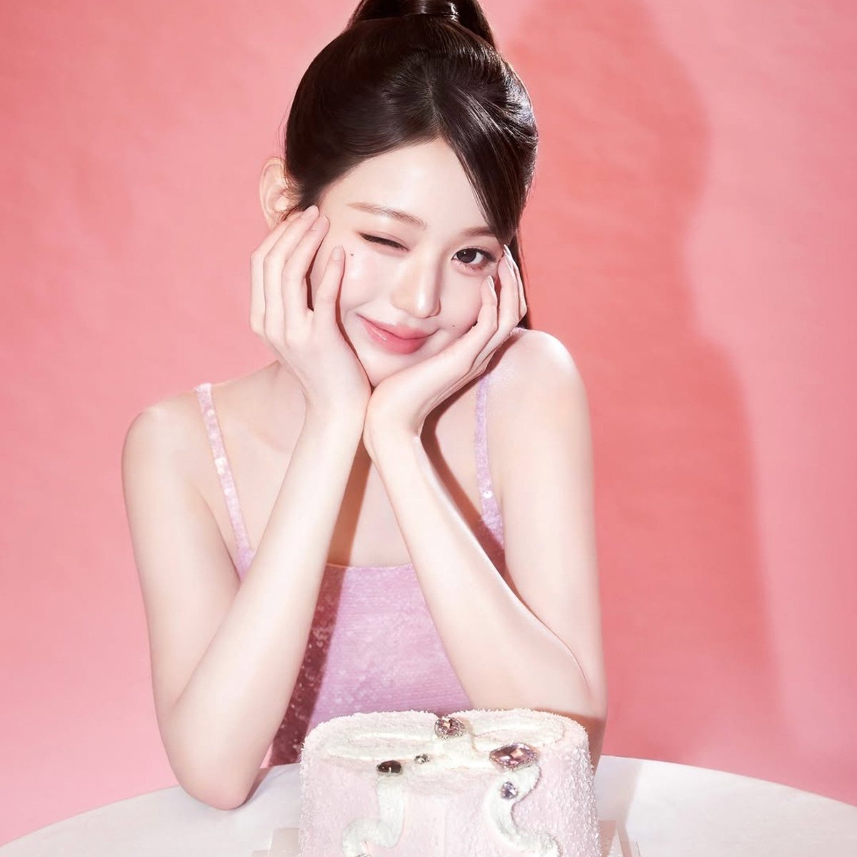 wonnire's tweet photo. 𝙒𝙚𝙙𝙣𝙚𝙨𝙙𝙖𝙮, 𝘼𝙪𝙜𝙪𝙨𝙩 12 , 2026 _ ♡´･ᴗ･`♡ _ https://t.co/BXNMC54iAR