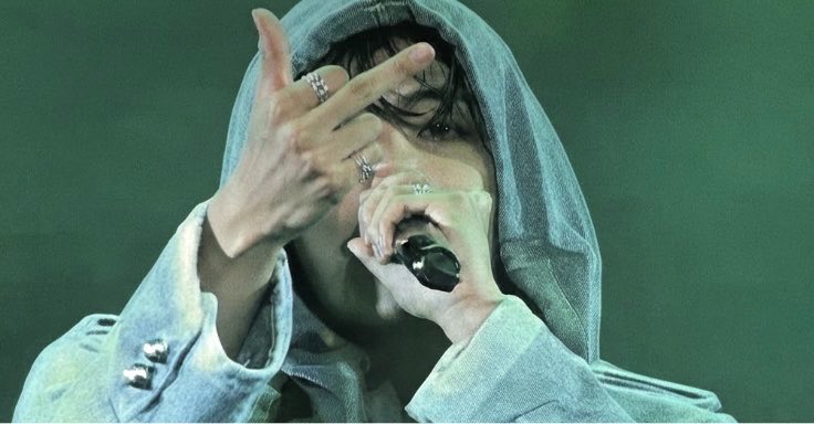 kthprettyhands's tweet photo. … 🫦 ! https://t.co/QQQ73pe64A