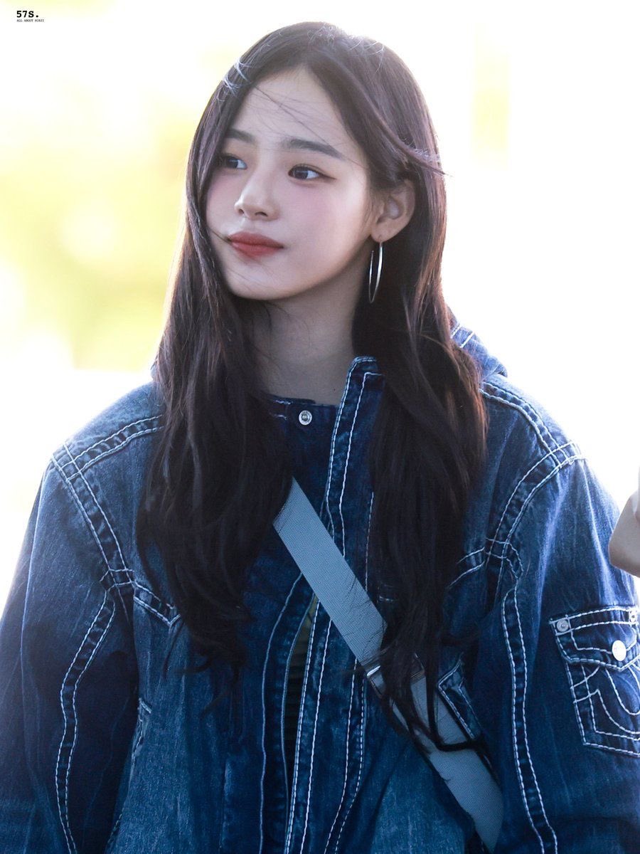 MinjiPopBase's tweet photo. #Minji #민지 https://t.co/TxPrhLIbA6