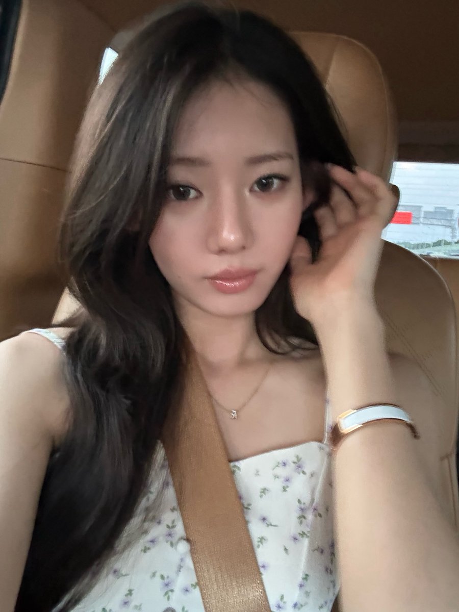 picbaemon's tweet photo. RORA WEVERSE UPDATE https://t.co/93SaLBVphI