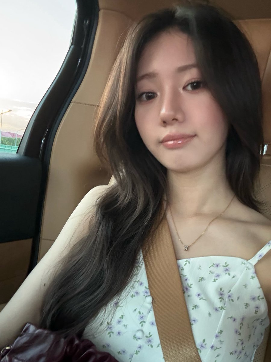 picbaemon's tweet photo. RORA WEVERSE UPDATE https://t.co/93SaLBVphI